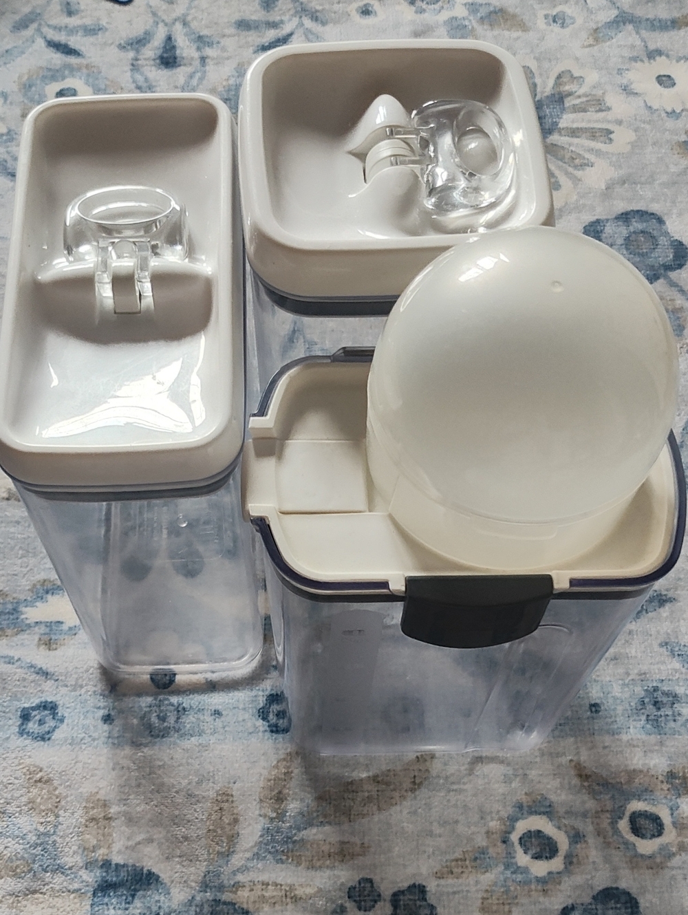 STORAGE CONTAINERS SET (4)
